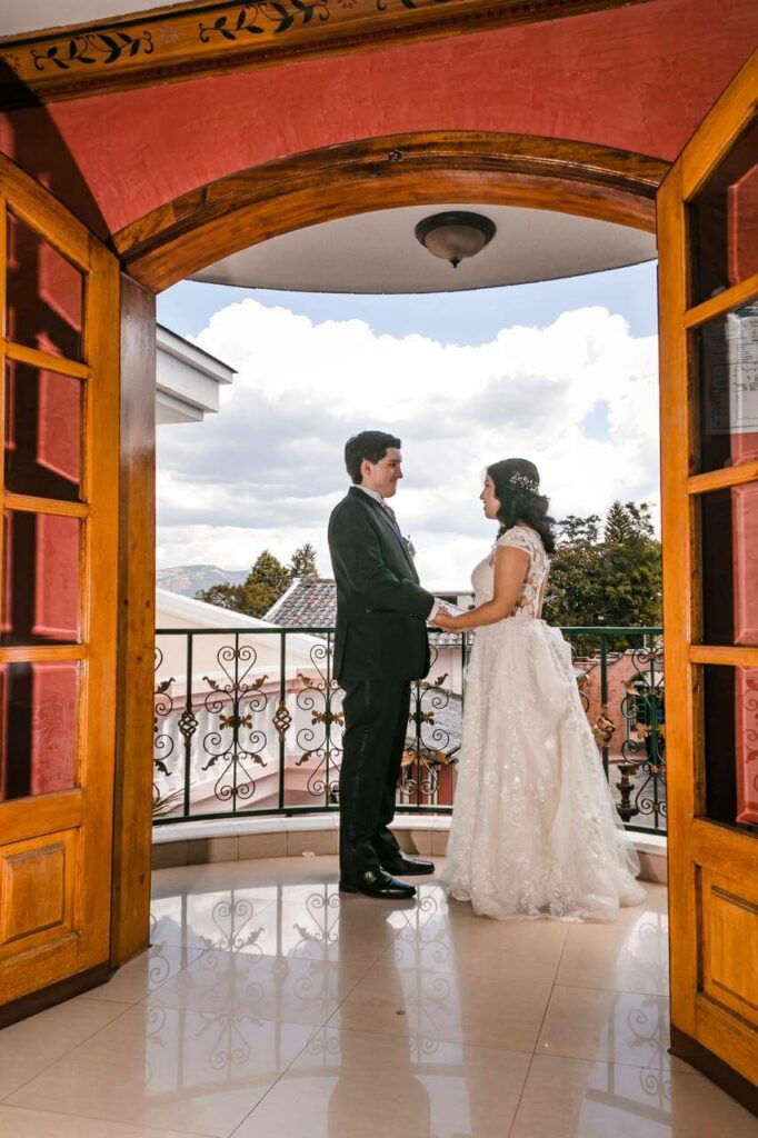 Ecuador: 4 Mundos para una Boda de Ensueño